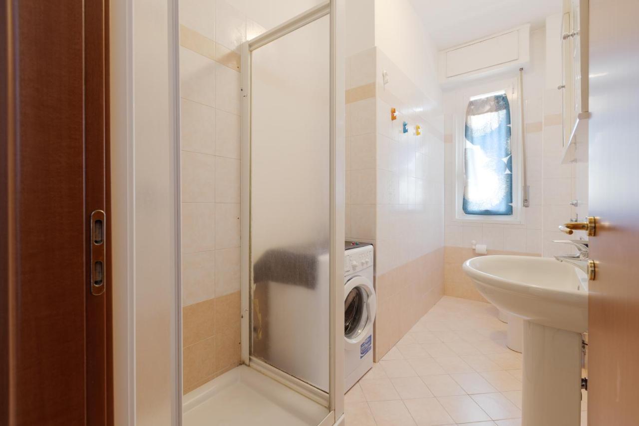 Apartment With Balcony - 50 M Far From M1 Pasteur Milano Dış mekan fotoğraf