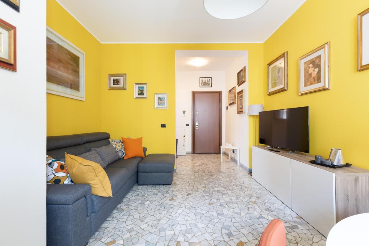 Apartment With Balcony - 50 M Far From M1 Pasteur Milano Dış mekan fotoğraf